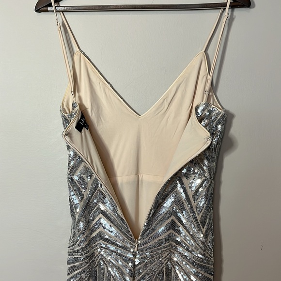 Lulus Dazzling Moments Silver Sequin Bodycon Midi Dress Small NYE Bachelorette - Picture 5 of 7